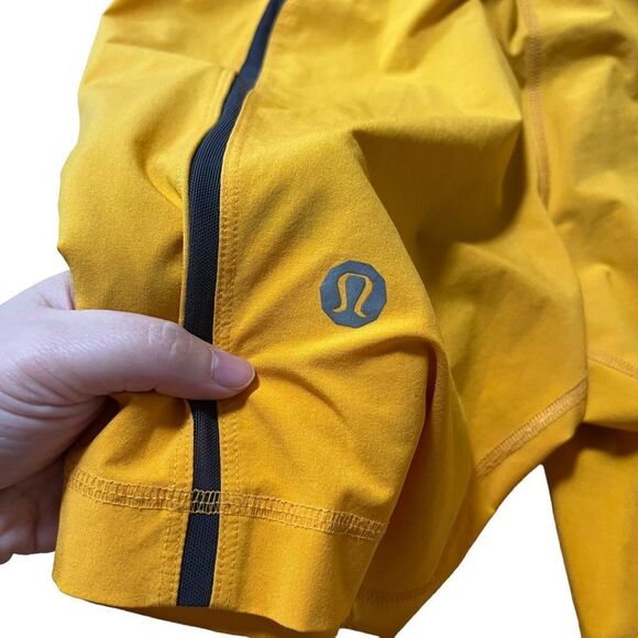 Lululemon Men Lined Shorts Size Small - Picture 3 of 6